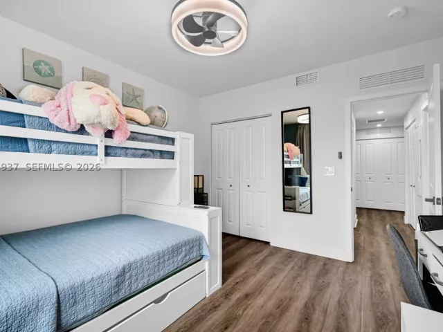 3-bedroom home for sale in Doral - 4256 NW 83rd Ave - MondialRealty