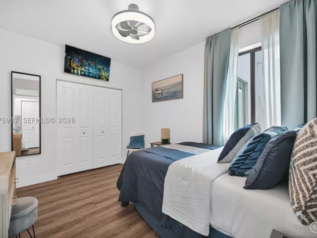 3-bedroom home for sale in Doral - 4256 NW 83rd Ave - MondialRealty