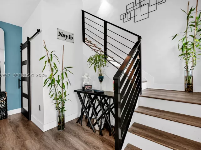 3-bedroom home for sale in Doral - 4256 NW 83rd Ave - MondialRealty
