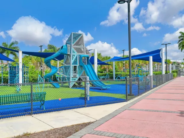 3-bedroom home for sale in Doral - 4256 NW 83rd Ave - MondialRealty