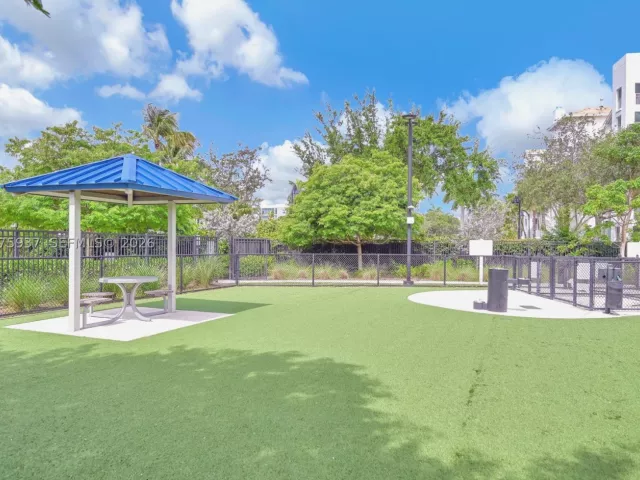 3-bedroom home for sale in Doral - 4256 NW 83rd Ave - MondialRealty