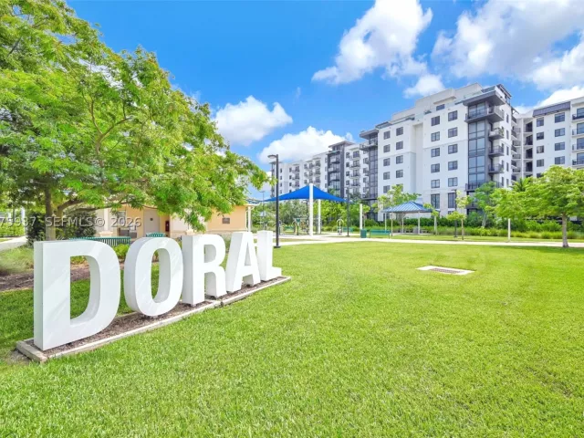 3-bedroom home for sale in Doral - 4256 NW 83rd Ave - MondialRealty