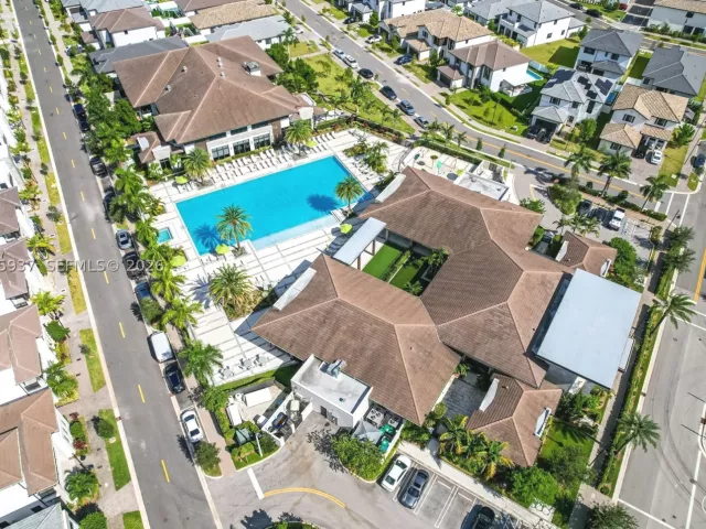 3-bedroom home for sale in Doral - 4256 NW 83rd Ave - MondialRealty