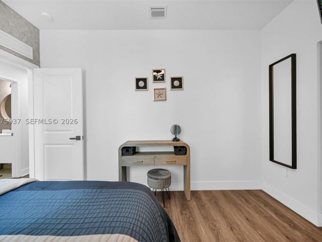 3-bedroom home for sale in Doral - 4256 NW 83rd Ave - MondialRealty