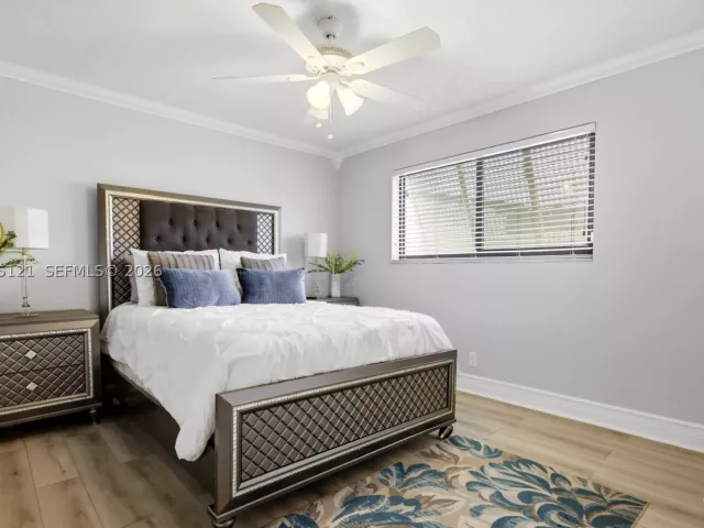 4-bedroom home for sale in Pembroke Pines - 6620 SW 6th St - MondialRealty