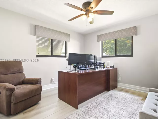 4-bedroom home for sale in Pembroke Pines - 6620 SW 6th St - MondialRealty
