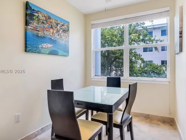 2-bedroom home for sale in Lauderdale By The Sea - 2005 Ocean Walk ter - MondialRealty