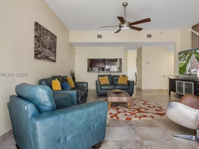 2-bedroom home for sale in Lauderdale By The Sea - 2005 Ocean Walk ter - MondialRealty
