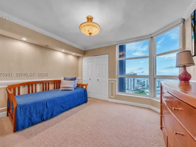 2-bedroom condo for rent in Aventura - 3530 Mystic Pointe Dr 3210 - MondialRealty