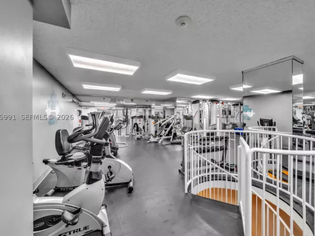 2-bedroom condo for rent in Aventura - 3530 Mystic Pointe Dr 3210 - MondialRealty