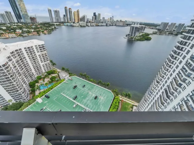 2-bedroom condo for rent in Aventura - 3530 Mystic Pointe Dr 3210 - MondialRealty