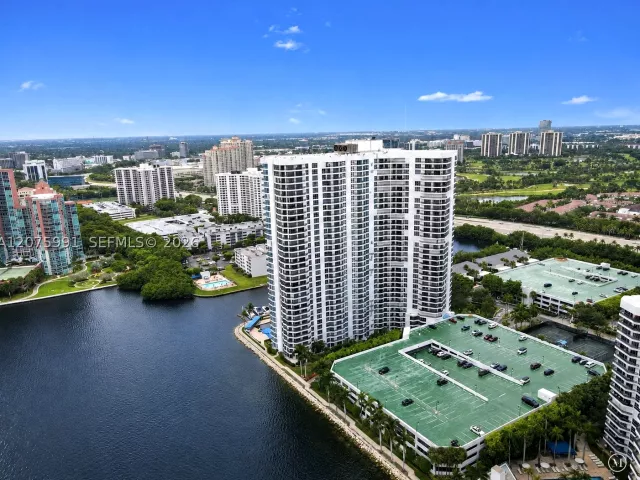 2-bedroom condo for rent in Aventura - 3530 Mystic Pointe Dr 3210 - MondialRealty