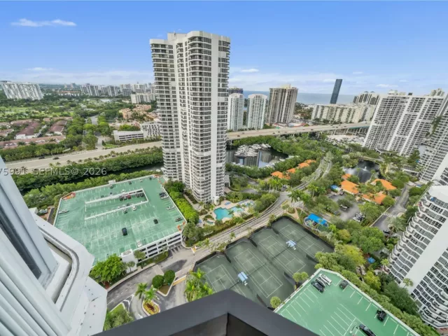 2-bedroom condo for rent in Aventura - 3530 Mystic Pointe Dr 3210 - MondialRealty