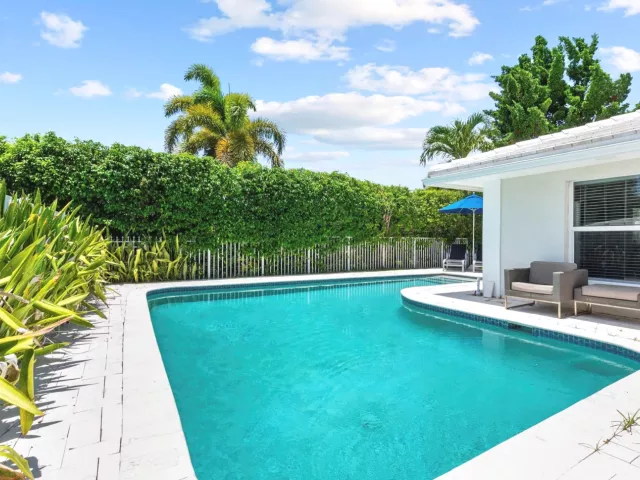 3-bedroom home for rent in Pompano Beach - 505 SE 28TH Avenue - MondialRealty