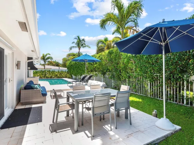 3-bedroom home for rent in Pompano Beach - 505 SE 28TH Avenue - MondialRealty