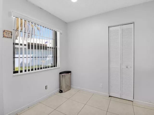 3-bedroom home for rent in Boca Raton - 19881 VILLA MEDICI Place - MondialRealty