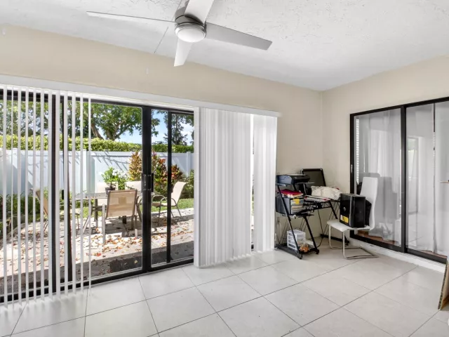 3-bedroom home for rent in Boca Raton - 19881 VILLA MEDICI Place - MondialRealty