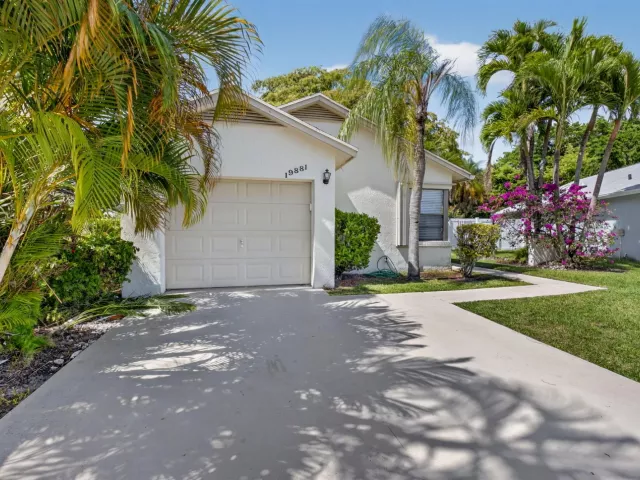 3-bedroom home for rent in Boca Raton - 19881 VILLA MEDICI Place - MondialRealty