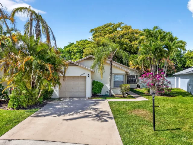 3-bedroom home for rent in Boca Raton - 19881 VILLA MEDICI Place - MondialRealty