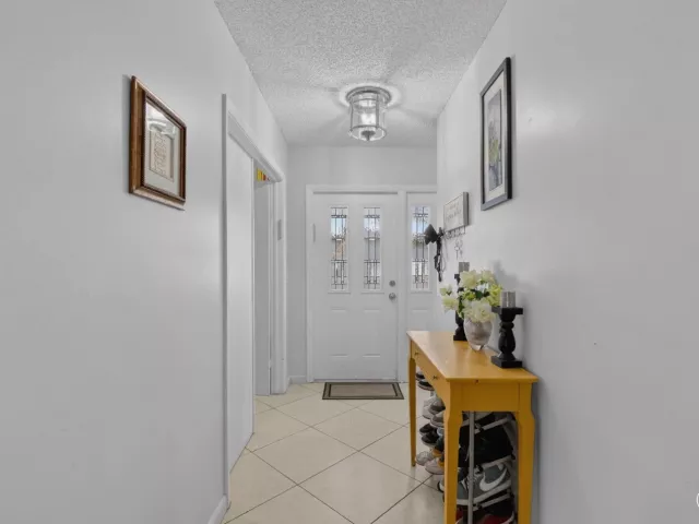 3-bedroom home for rent in Boca Raton - 19881 VILLA MEDICI Place - MondialRealty