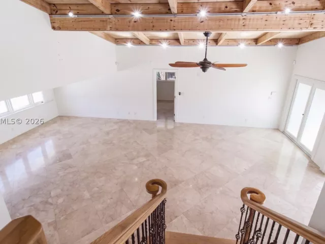 3-bedroom home for rent in Fort Lauderdale - 2613 Tortugas Ln - MondialRealty