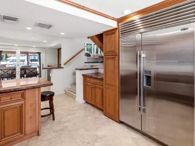3-bedroom home for rent in Fort Lauderdale - 2613 Tortugas Ln - MondialRealty