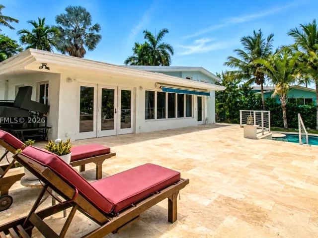 3-bedroom home for rent in Fort Lauderdale - 2613 Tortugas Ln - MondialRealty