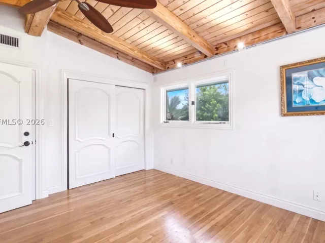 3-bedroom home for rent in Fort Lauderdale - 2613 Tortugas Ln - MondialRealty