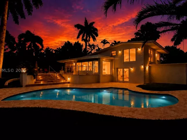 3-bedroom home for rent in Fort Lauderdale - 2613 Tortugas Ln - MondialRealty