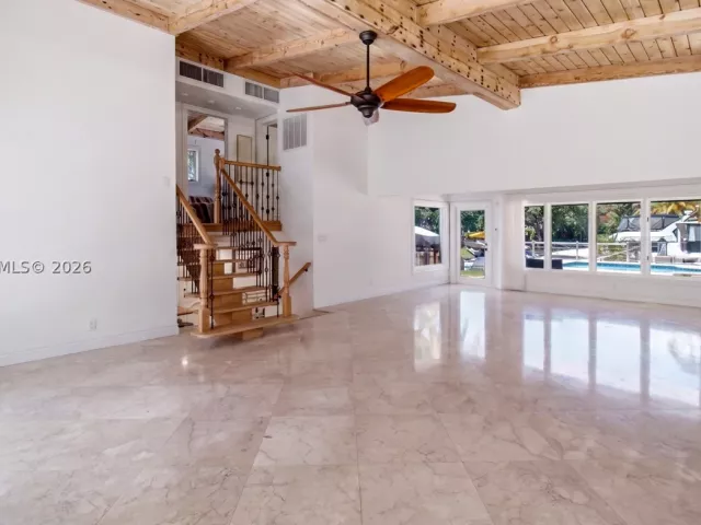 3-bedroom home for rent in Fort Lauderdale - 2613 Tortugas Ln - MondialRealty