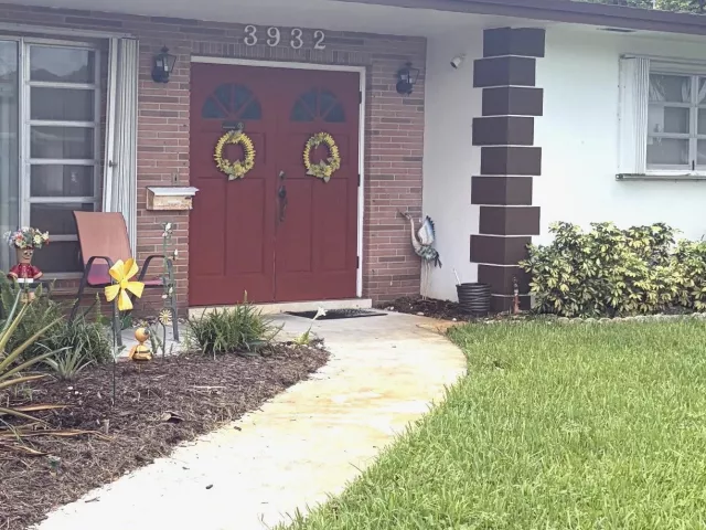 3-bedroom home for sale in Hollywood - 3932 ADAMS Street - MondialRealty