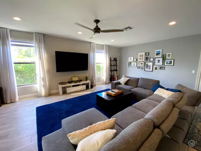 3-bedroom home for rent in Fort Lauderdale - 1101 NE 3RD Avenue - MondialRealty
