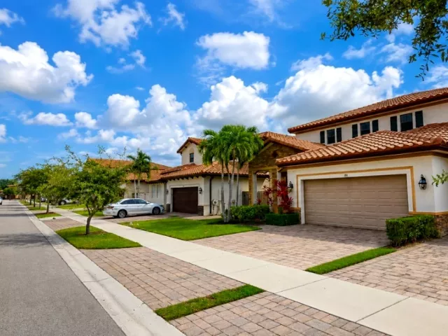 5-bedroom home for rent in Homestead - 191 SE 35th Ave - MondialRealty