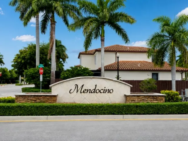 5-bedroom home for rent in Homestead - 191 SE 35th Ave - MondialRealty