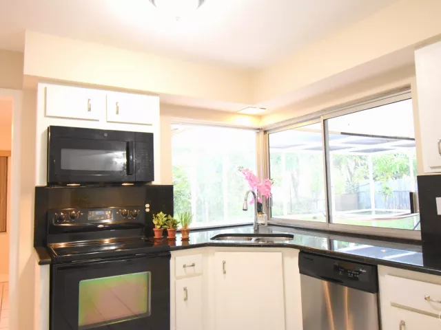 3-bedroom home for rent in Boca Raton - 22584 Lanyard Street - MondialRealty