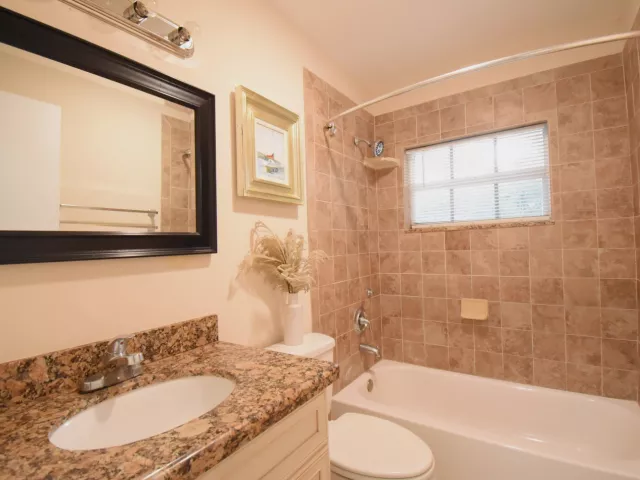 3-bedroom home for rent in Boca Raton - 22584 Lanyard Street - MondialRealty