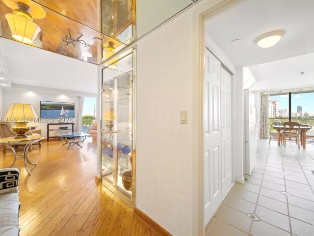 2-bedroom condo for rent in Aventura - 19707 Turnberry Way 6K - MondialRealty