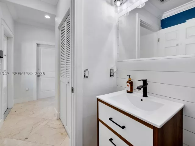 3-bedroom home for sale in Homestead - 1602 SE 20th Rd - MondialRealty