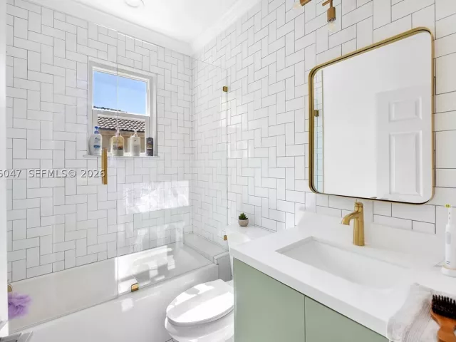 3-bedroom home for sale in Homestead - 1602 SE 20th Rd - MondialRealty