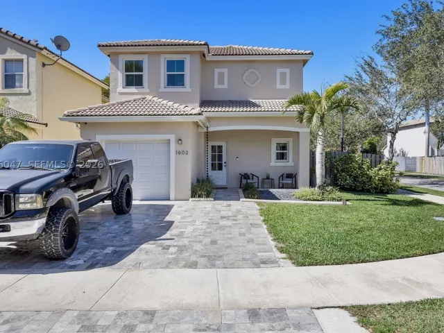 3-bedroom home for sale in Homestead - 1602 SE 20th Rd - MondialRealty