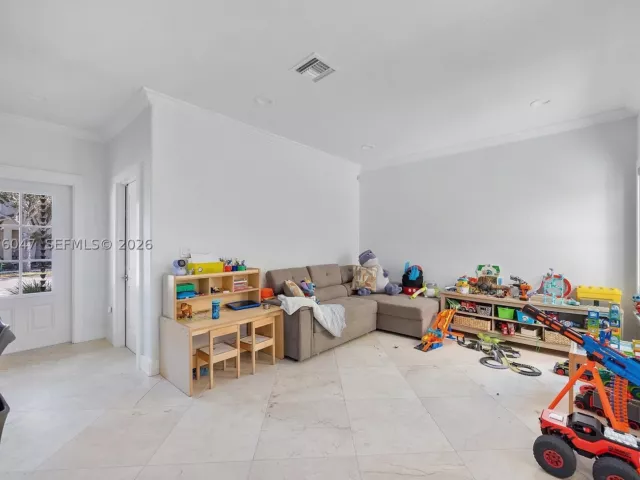 3-bedroom home for sale in Homestead - 1602 SE 20th Rd - MondialRealty