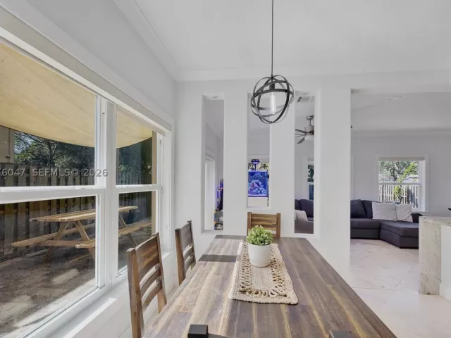 3-bedroom home for sale in Homestead - 1602 SE 20th Rd - MondialRealty