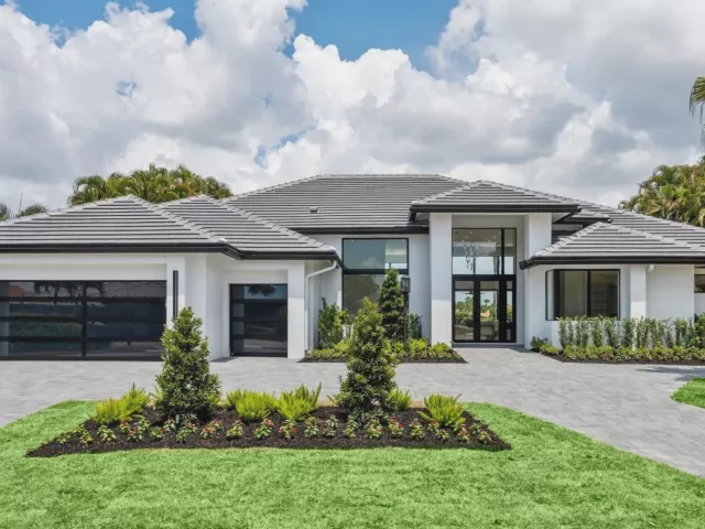 4-bedroom home for sale in Boca Raton - 17934 Milburn Way - MondialRealty