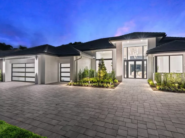 4-bedroom home for sale in Boca Raton - 17934 Milburn Way - MondialRealty