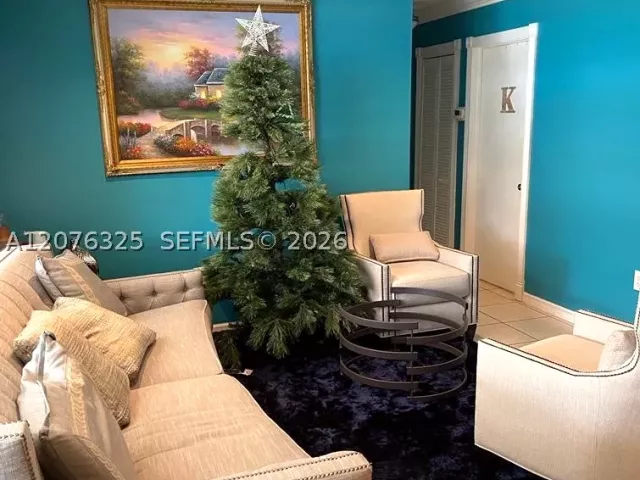 4-bedroom home for sale in Miami Gardens - 2240 NW 177th Ter - MondialRealty