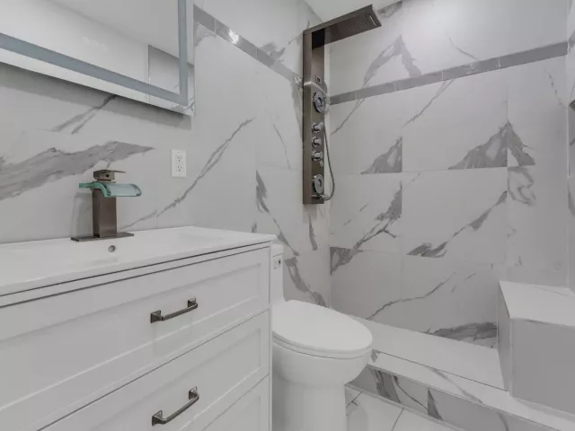 5-bedroom home for sale in Miami Gardens - 1252 NW 172ND Terrace - MondialRealty