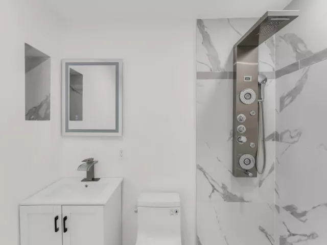 5-bedroom home for sale in Miami Gardens - 1252 NW 172ND Terrace - MondialRealty