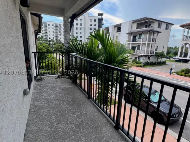3-bedroom home for rent in Doral - 4619 NW 84th Ave - MondialRealty