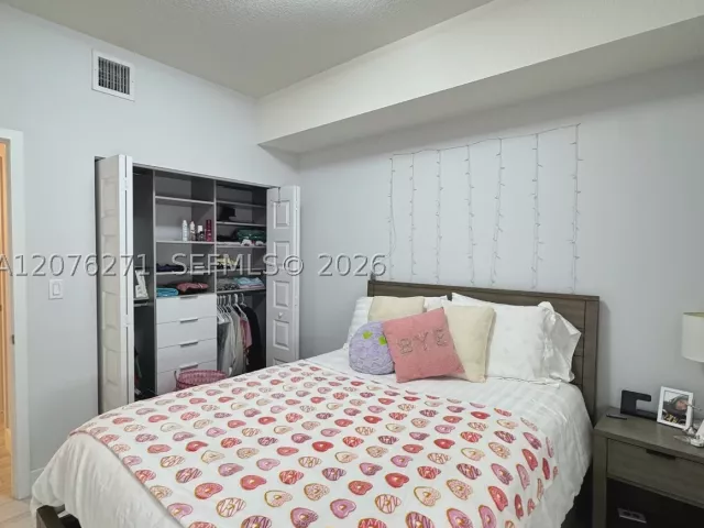 3-bedroom home for rent in Doral - 10413 NW 82nd St 3 - MondialRealty