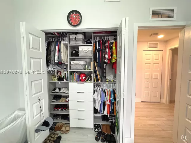 3-bedroom home for rent in Doral - 10413 NW 82nd St 3 - MondialRealty